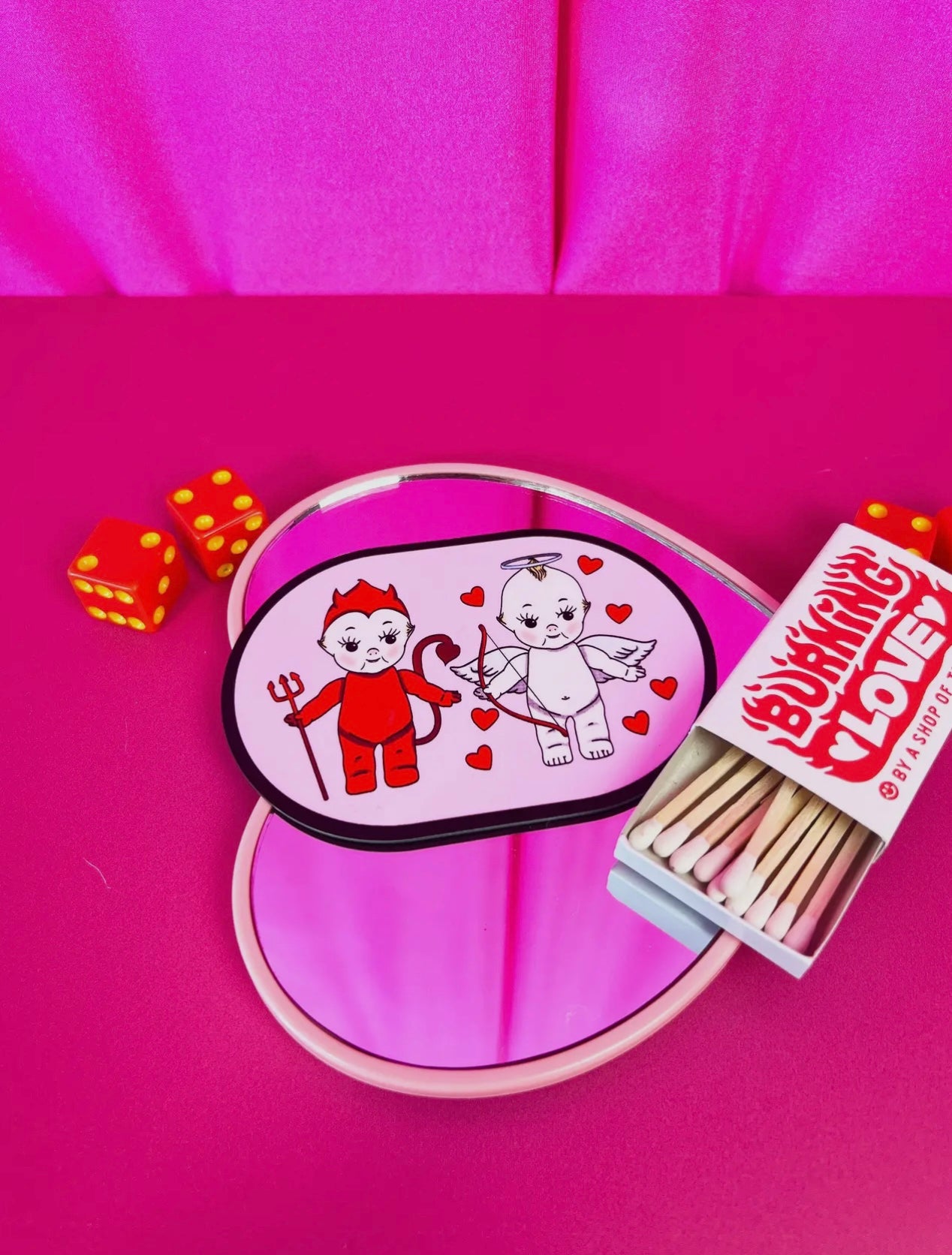 Flash Art Magnet Set