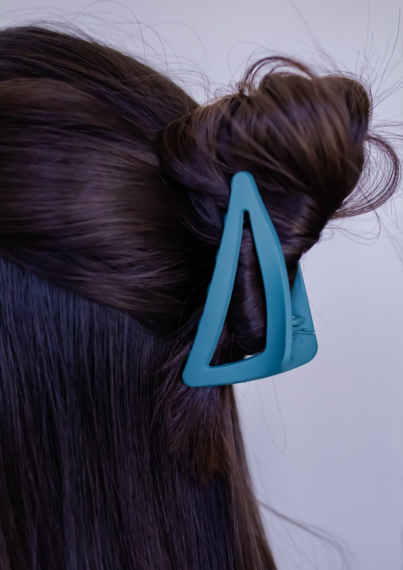 Matte Triangle Alligator Clip Set *Orange & Bali Blue*