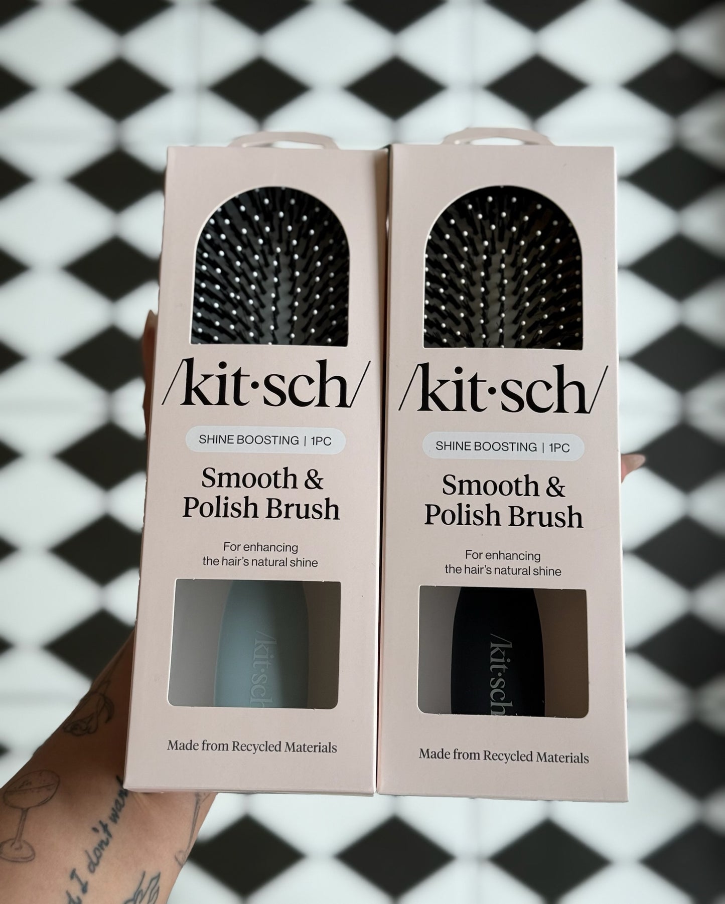 Kitsch Smooth & Polish Brush - * 3 Colors *