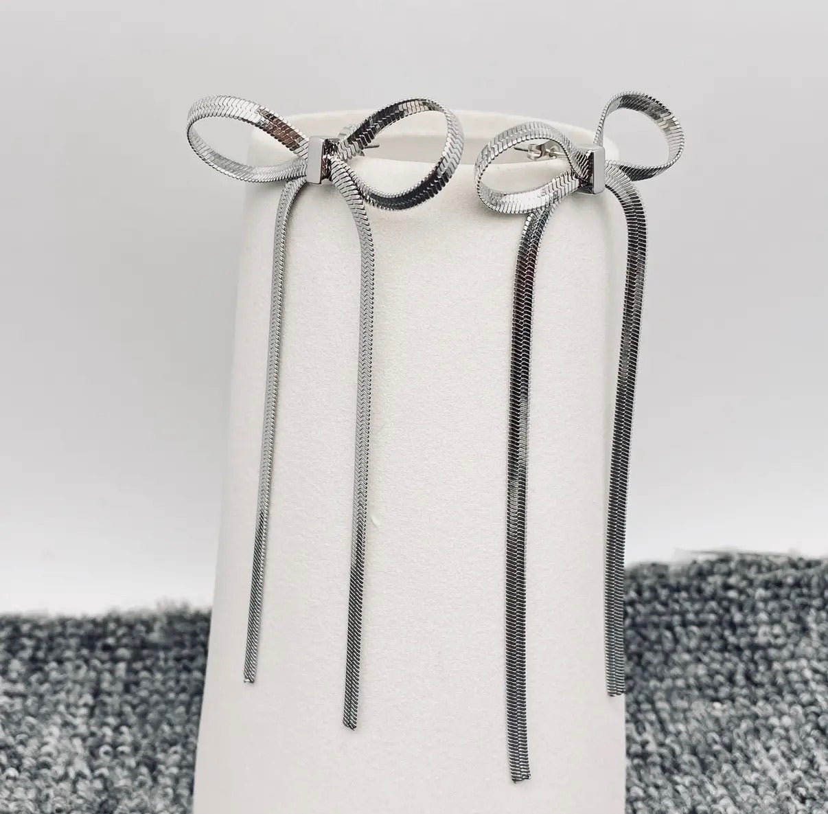 Bow Chain Fringe Earrings- * 2 Colors *