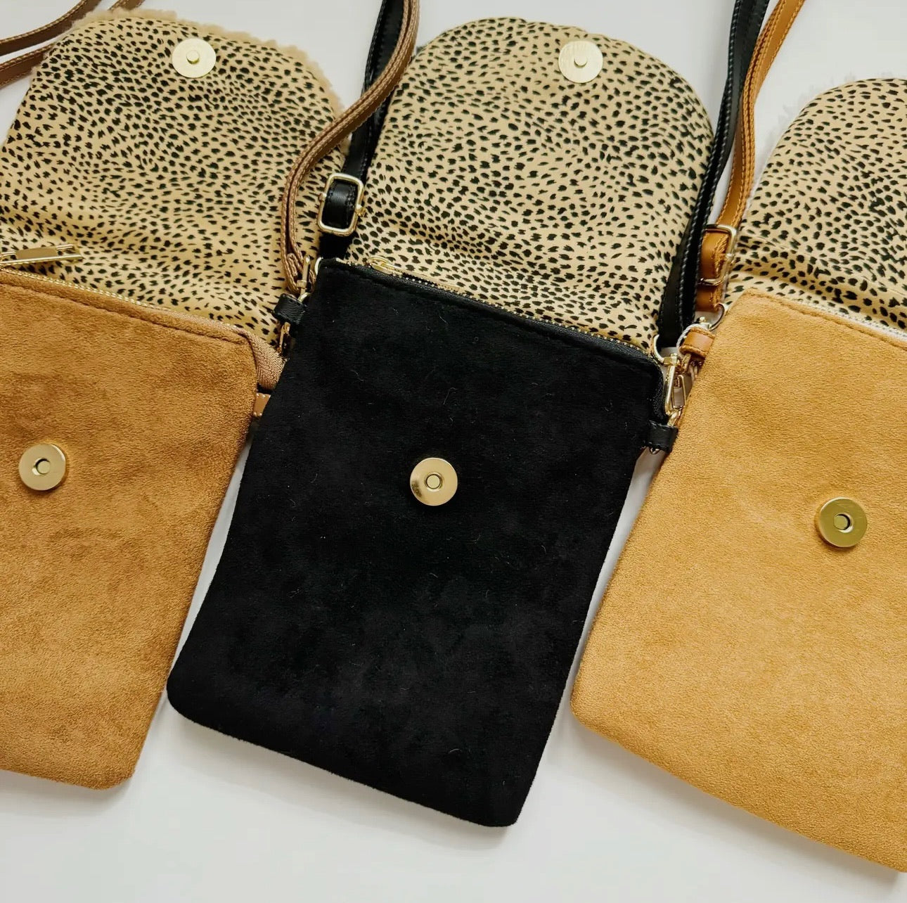 Handy Dandy Phone Crossbody - * Multiple Colors *