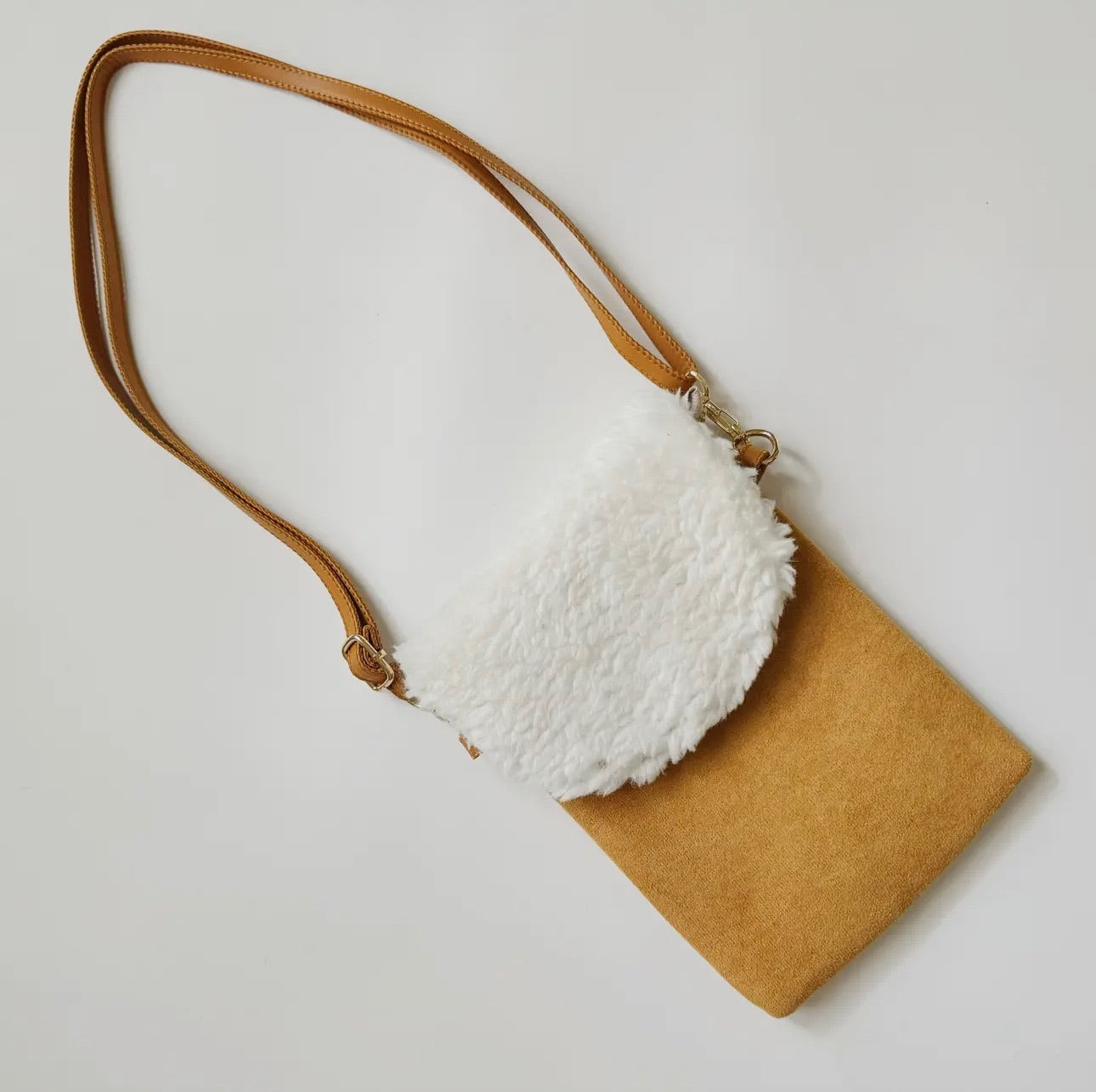 Handy Dandy Phone Crossbody - * Multiple Colors *