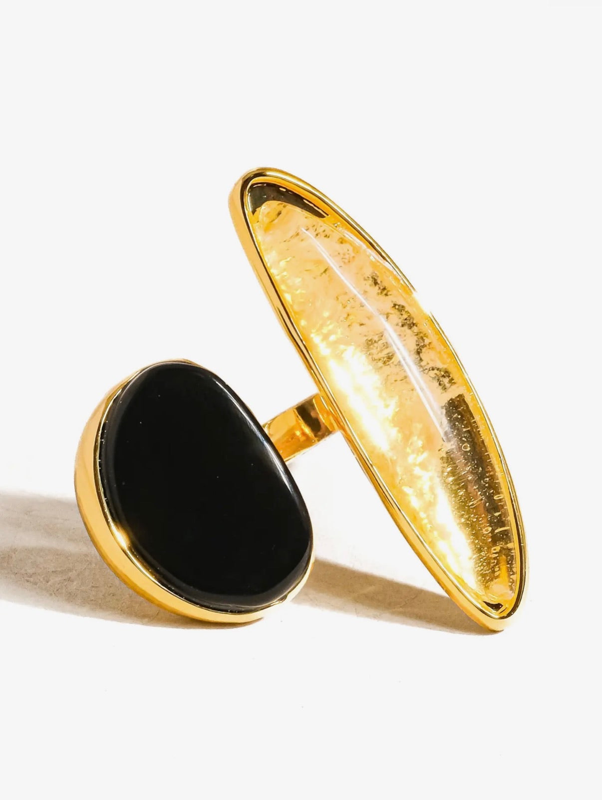 Christophe 18K Gold Vintage Black Agate Stone Ring