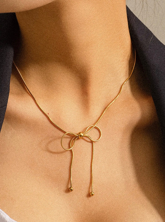 Wildrose 18K Non-Tarnish Bow Chain Necklace