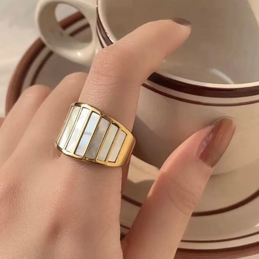 Kelly Mother of Pearl Ring