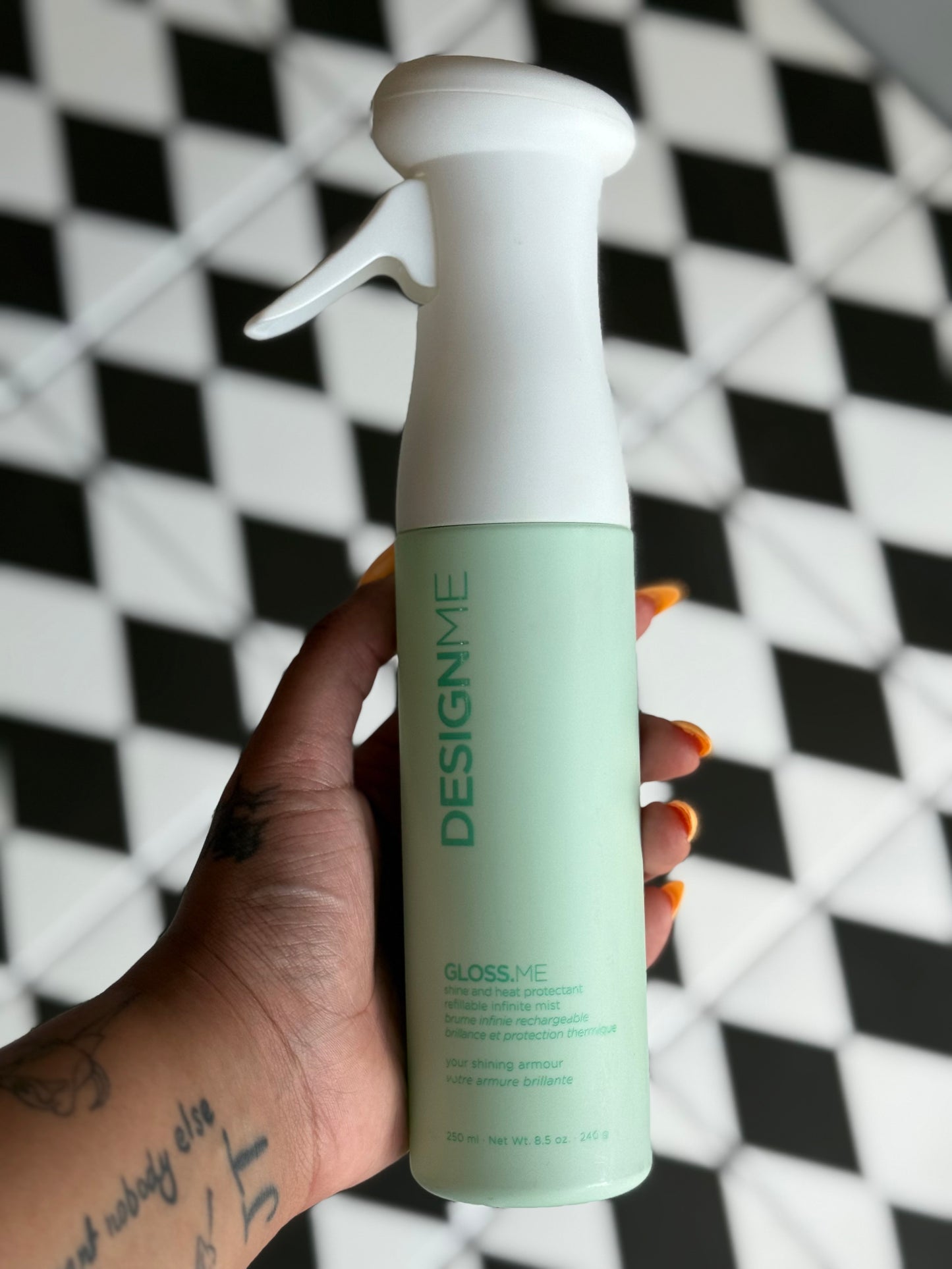 DESIGNME Infinite Mist Gloss.Me Shine and Heat Protectant