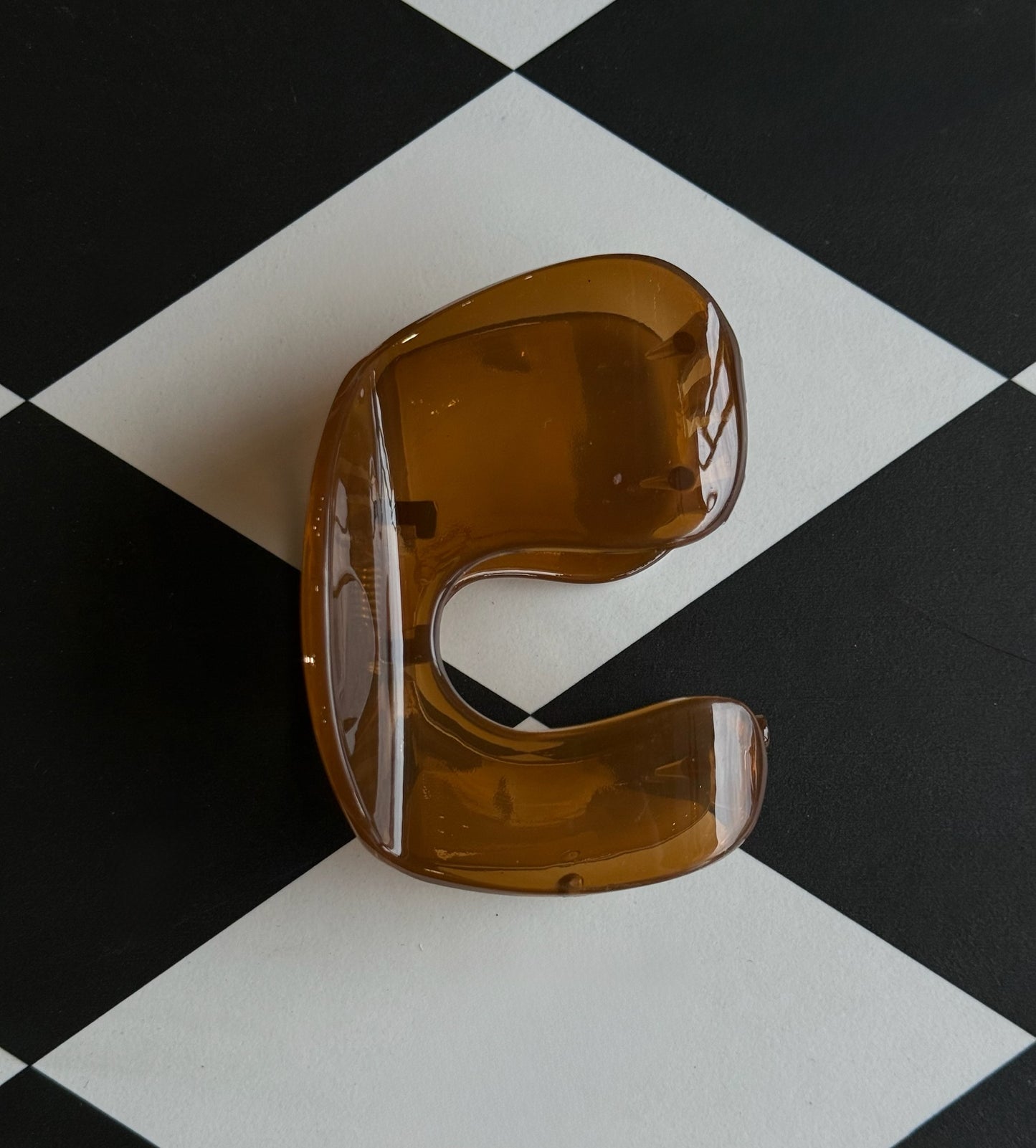 C-Shaped Medium Claw Clip - * Multiple Options *