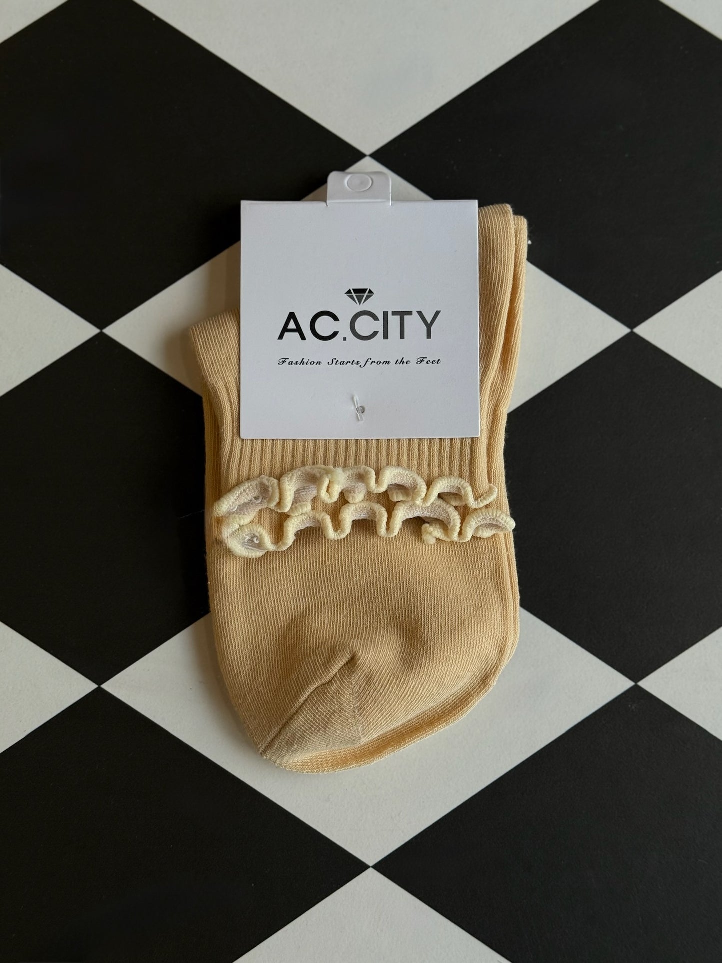 Lettuce-Edge Ankle Socks - * Multiple Colors *