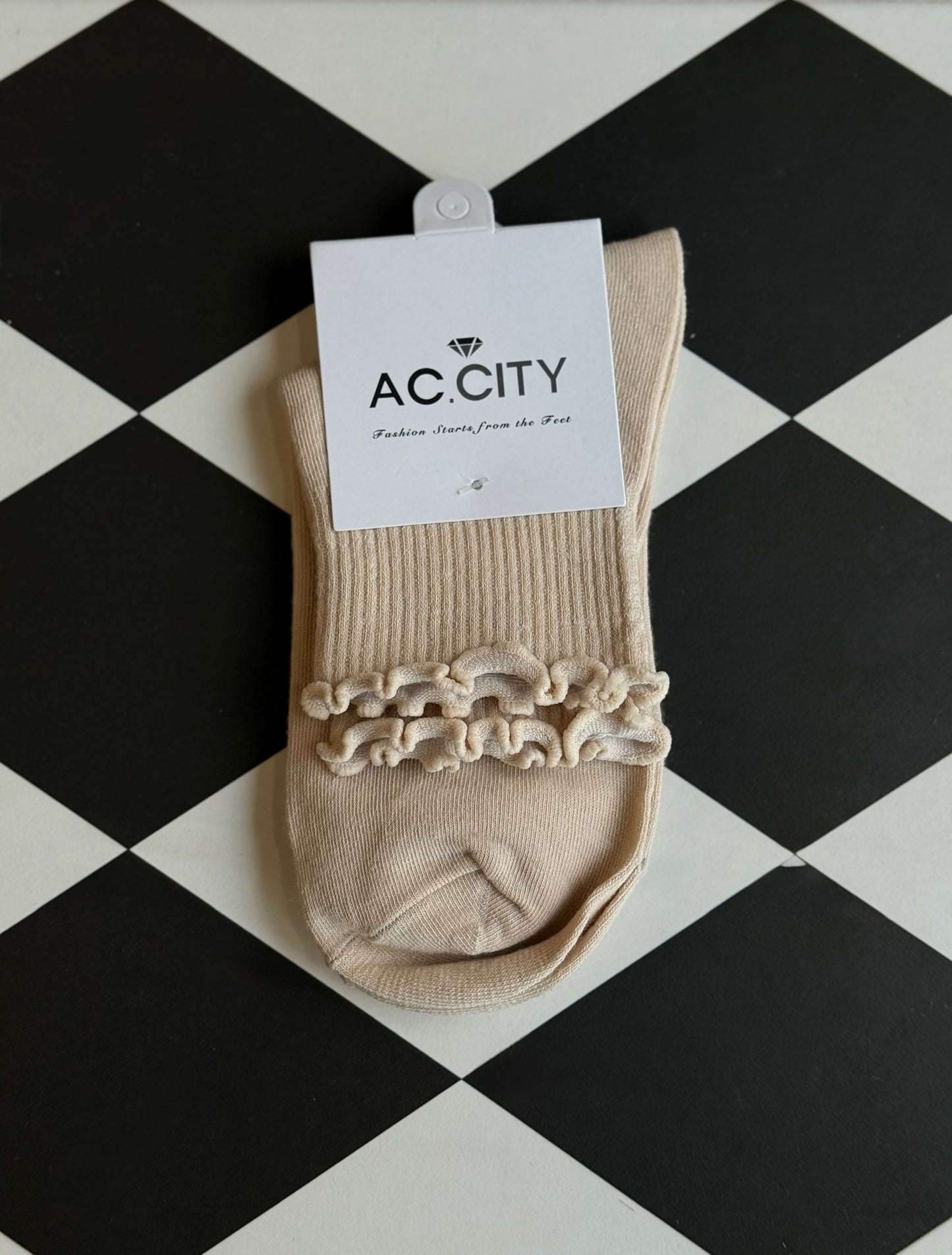 Lettuce-Edge Ankle Socks - * Multiple Colors *