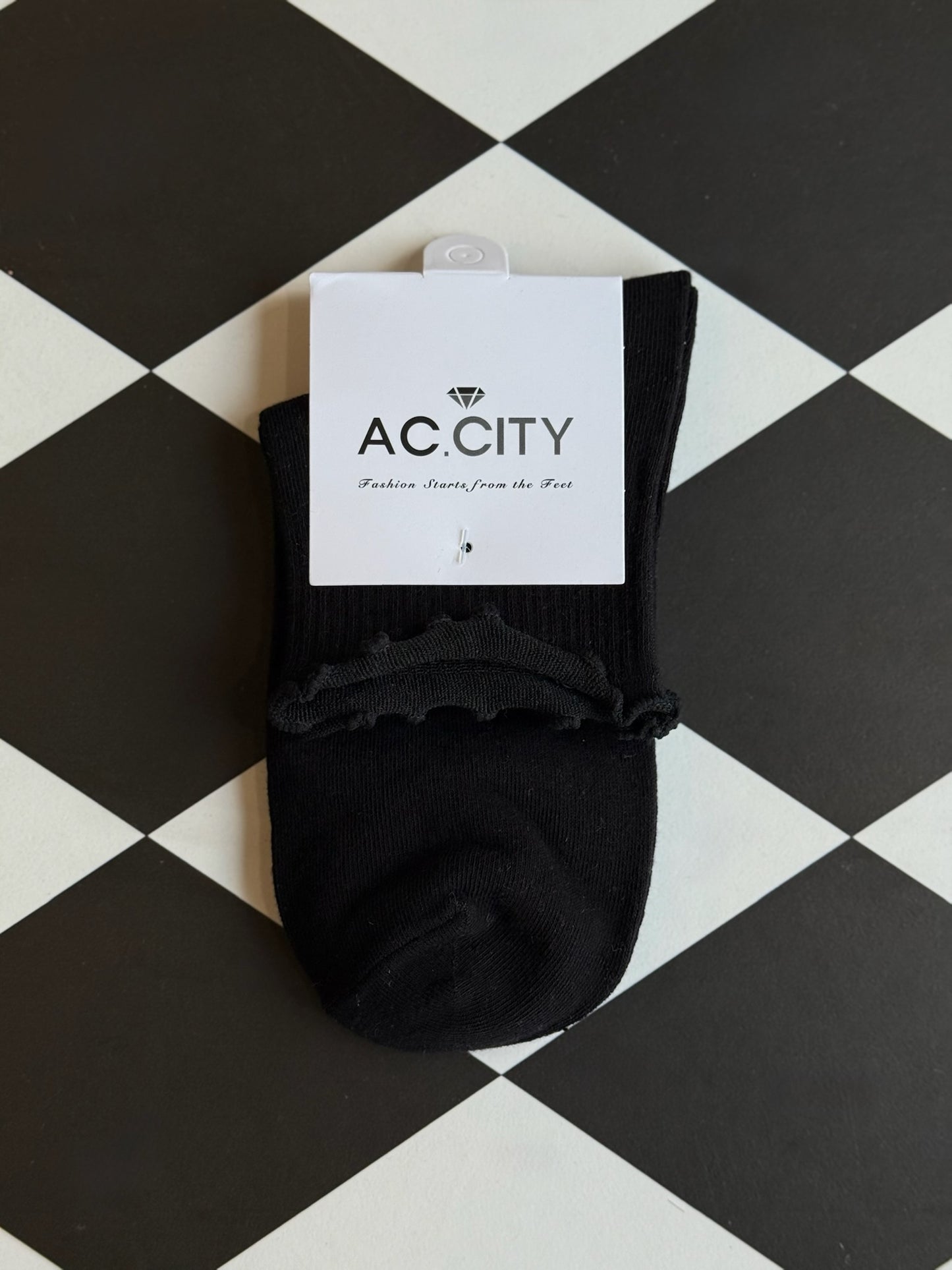 Lettuce-Edge Ankle Socks - * Multiple Colors *