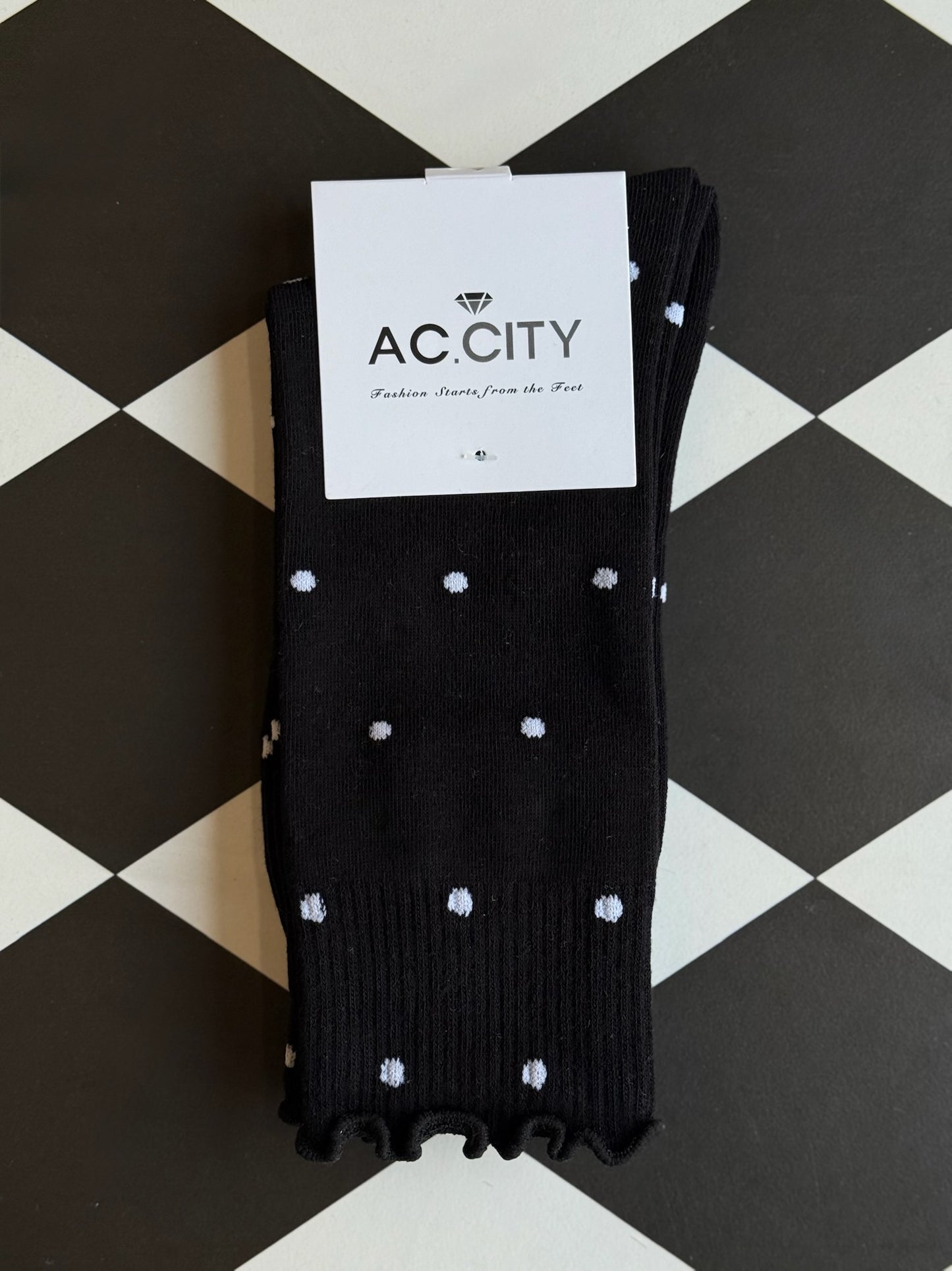 Lettuce-Edge Ankle Socks - * Multiple Colors *