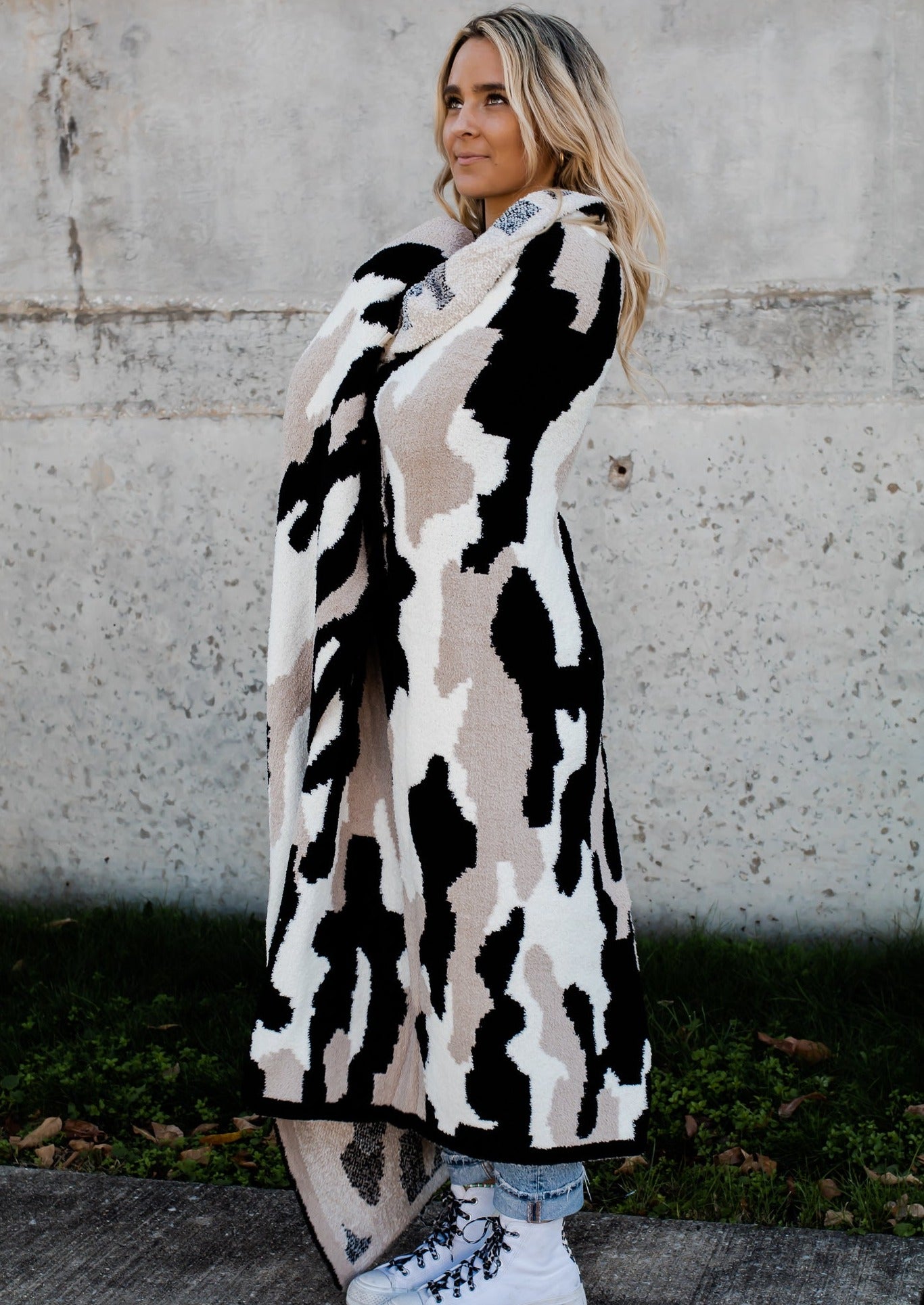 Comfy Luxe Camo Blanket - Blonde